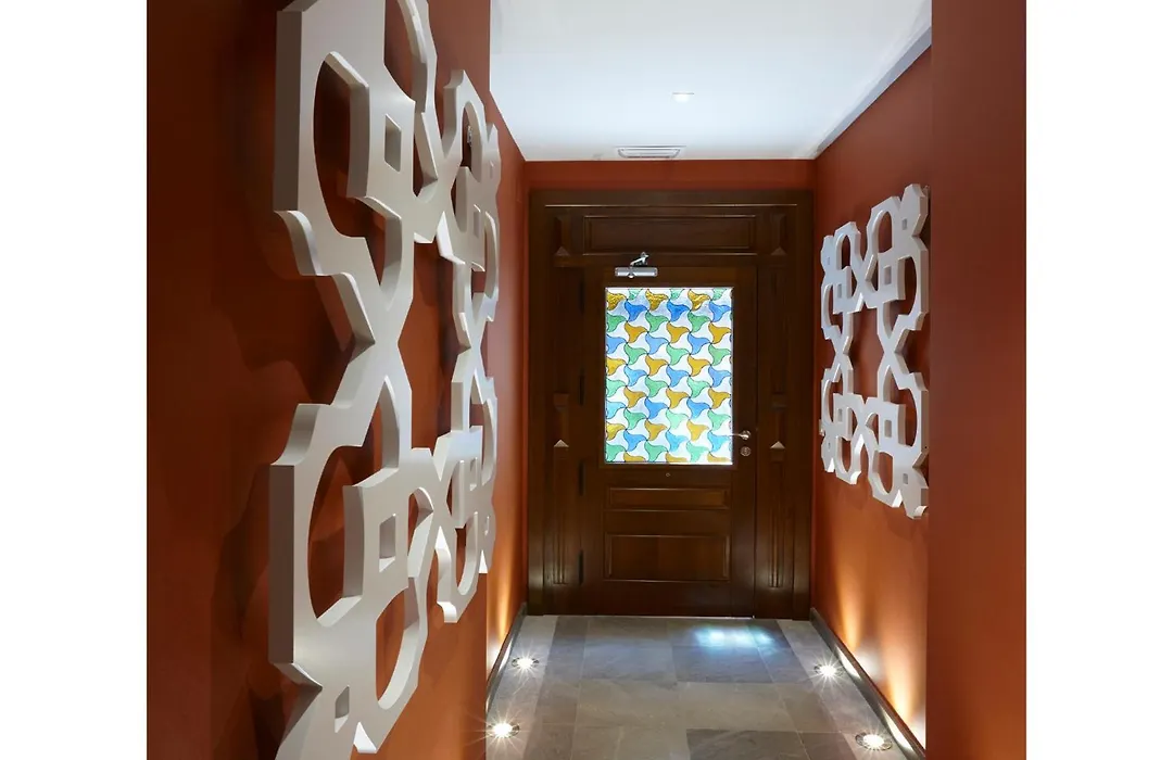 Apartamentos Caballerizas Granada con parking gratuito en pleno centro-1